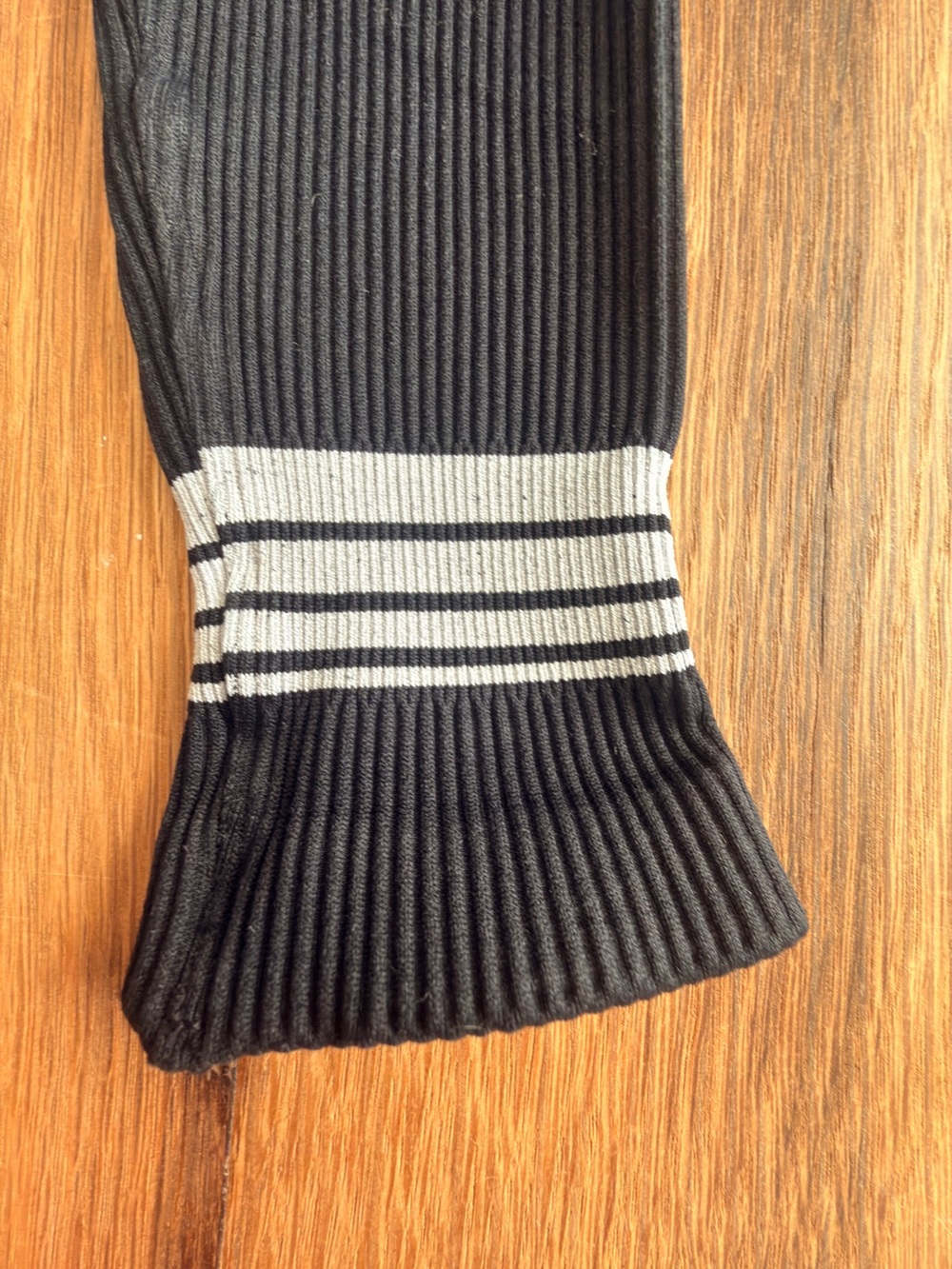 NUX Black Ribbed Leggings with White Stripe Cuffs - Picture 3 of 8